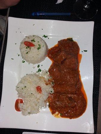 Mama's